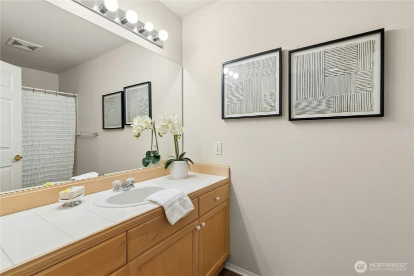 Property photo for 25235 Se Klahanie Boulevard #e305, Sammamish photo 16