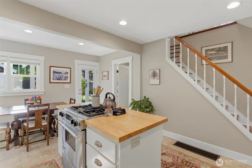 Property photo for 8118 Stinson Avenue, Gig Harbor photo 13