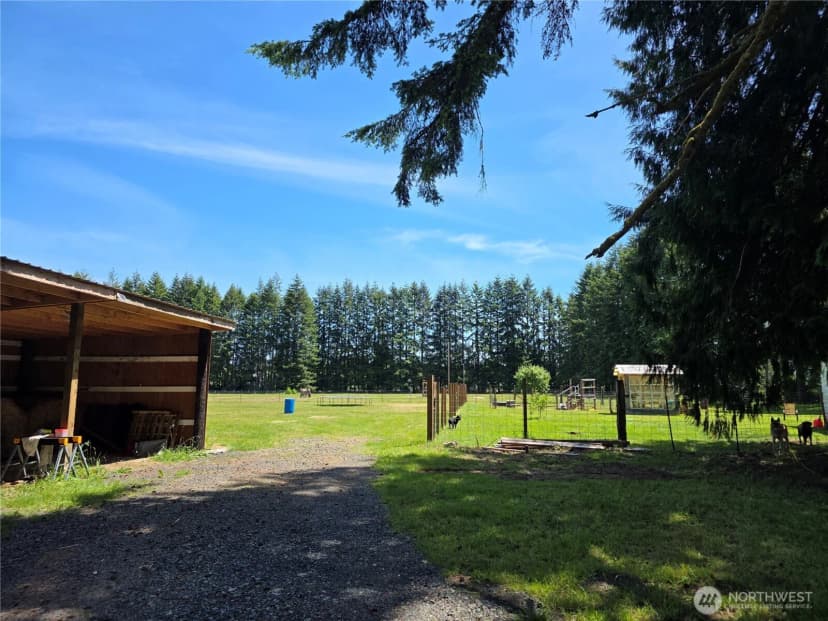 Property photo for 18 Newman Creek Rd, Elma photo 2