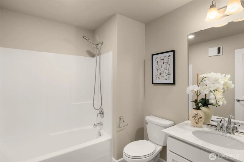 Property photo for 6523 31st Avenue Sw, Seattle photo 26