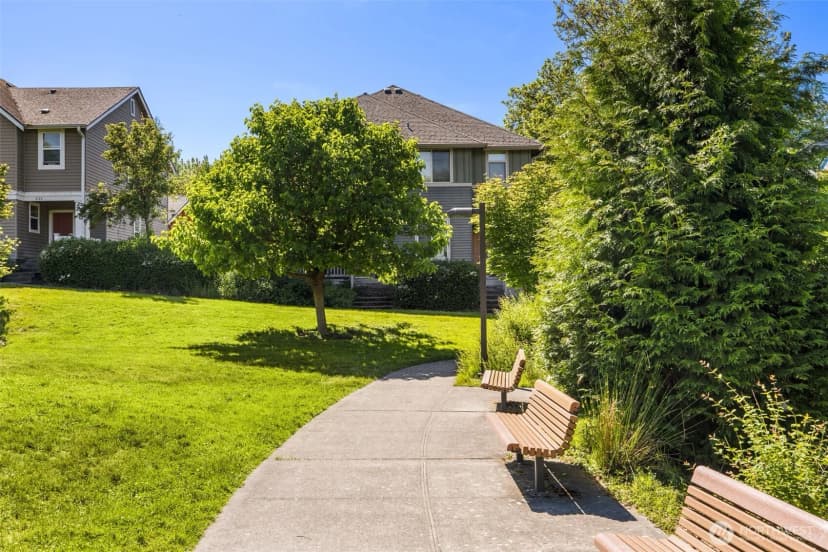 Property photo for 6523 31st Avenue Sw, Seattle photo 32