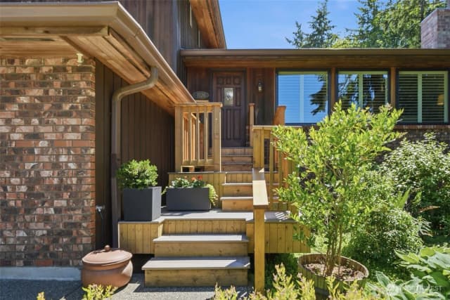 Property photo for 1526 S Lake Stickney Drive, Lynnwood photo 4