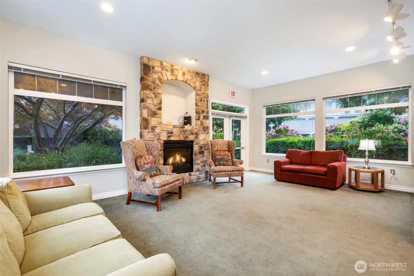 Property photo for 12712 Admiralty Way #g302, Everett photo 17