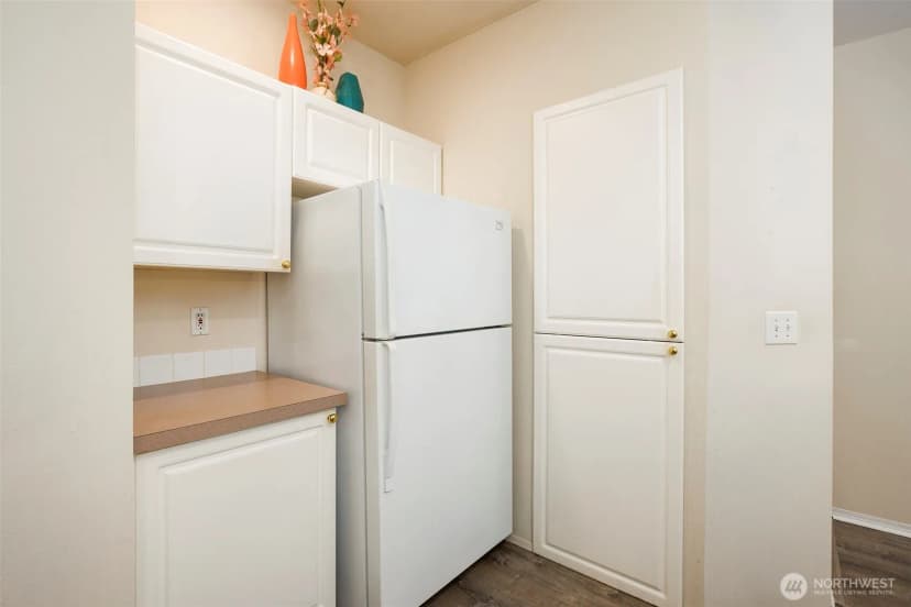 Property photo for 12712 Admiralty Way #g302, Everett photo 6