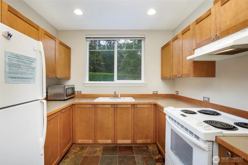 Property photo for 12712 Admiralty Way #g302, Everett photo 18