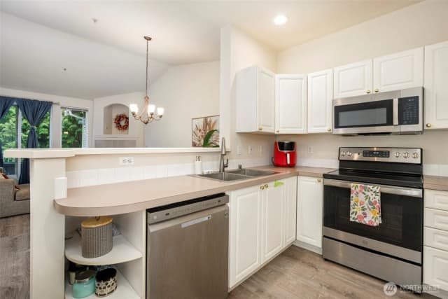 Property photo for 12712 Admiralty Way #g302, Everett photo 5