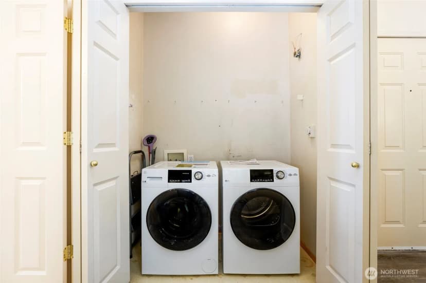 Property photo for 12712 Admiralty Way #g302, Everett photo 12