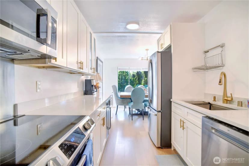 Property photo for 4545 Sand Point Way Ne #302, Seattle photo 4