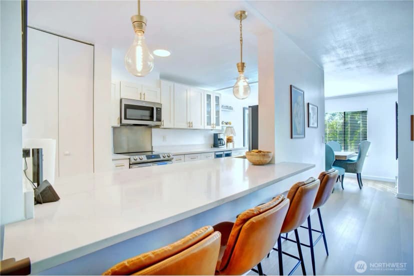 Property photo for 4545 Sand Point Way Ne #302, Seattle photo 6