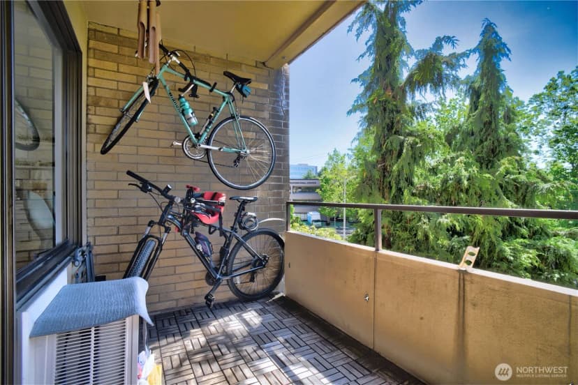 Property photo for 4545 Sand Point Way Ne #302, Seattle photo 15