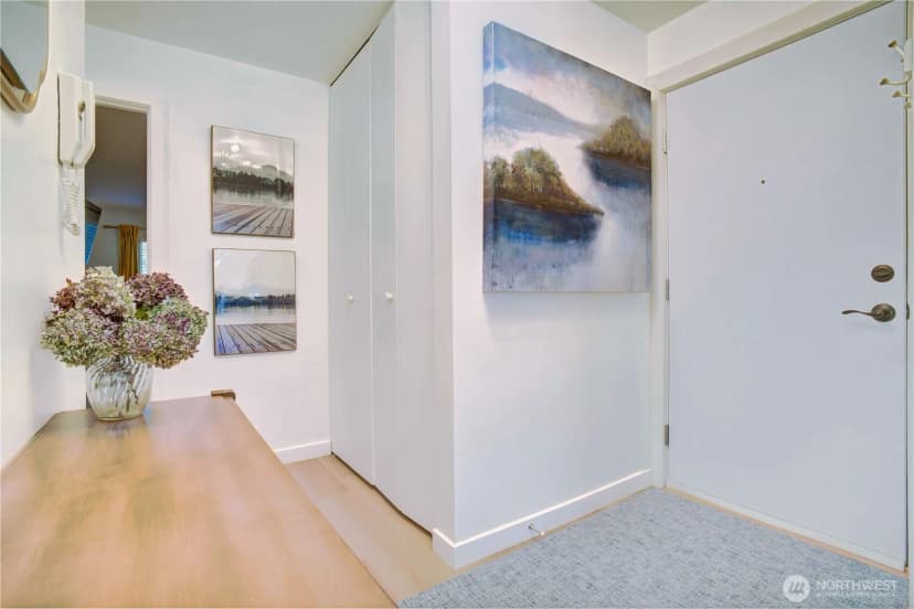 Property photo for 4545 Sand Point Way Ne #302, Seattle photo 2