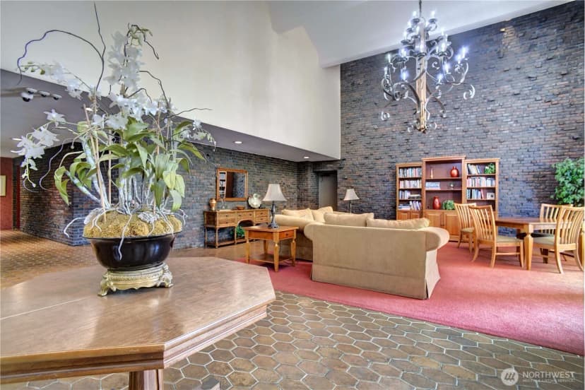 Property photo for 4545 Sand Point Way Ne #302, Seattle photo 17