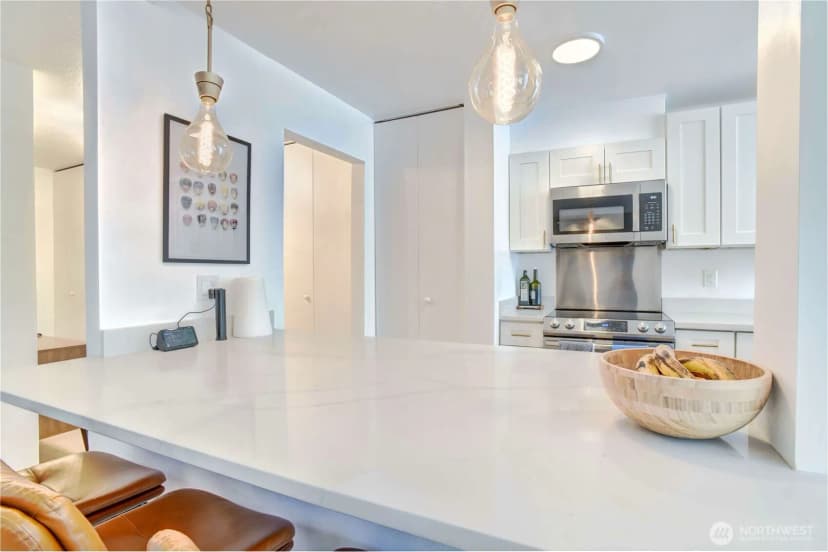 Property photo for 4545 Sand Point Way Ne #302, Seattle photo 7