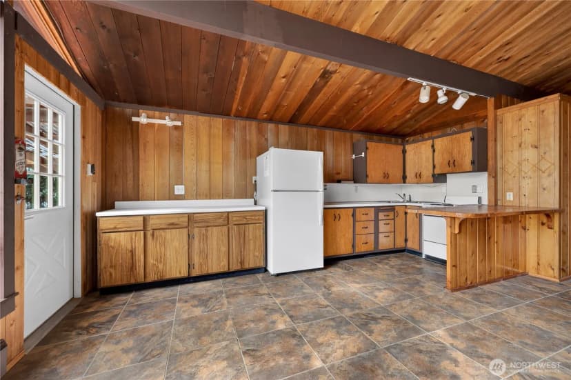 Property photo for 819 E Madrona Boulevard Nw, Lakebay photo 13