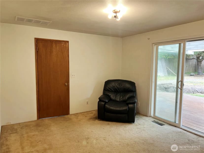 Property photo for 30213 23rd Avenue S, Federal Way photo 9