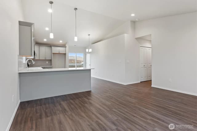 Property photo for 922 La Vista Drive, Warden photo 3