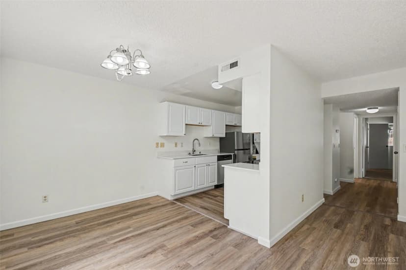 Property photo for 14148 74th Place Ne #a, Kirkland photo 9
