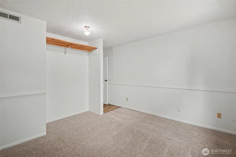 Property photo for 14148 74th Place Ne #a, Kirkland photo 11
