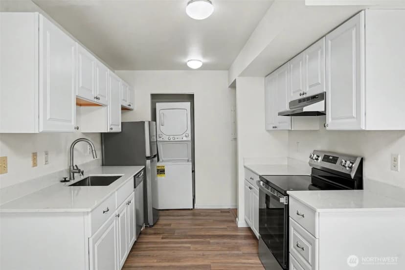 Property photo for 14148 74th Place Ne #a, Kirkland photo 2