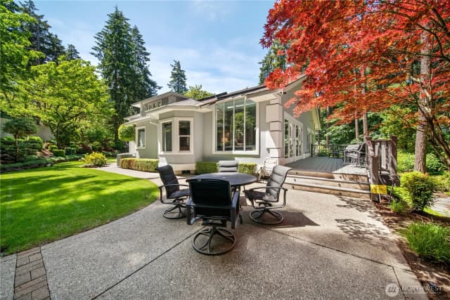 Property photo for 11202 Greystone Drive Sw, Lakewood
