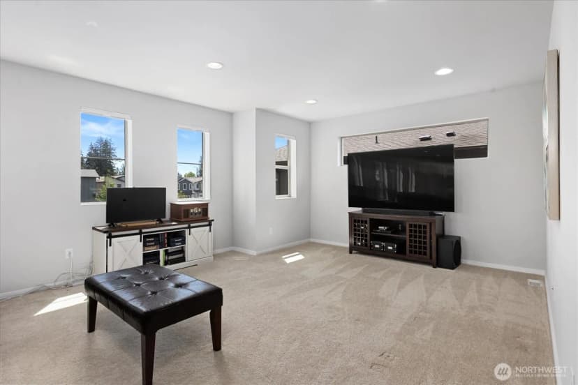 Property photo for 9 150th Place Nw, Lynnwood photo 16