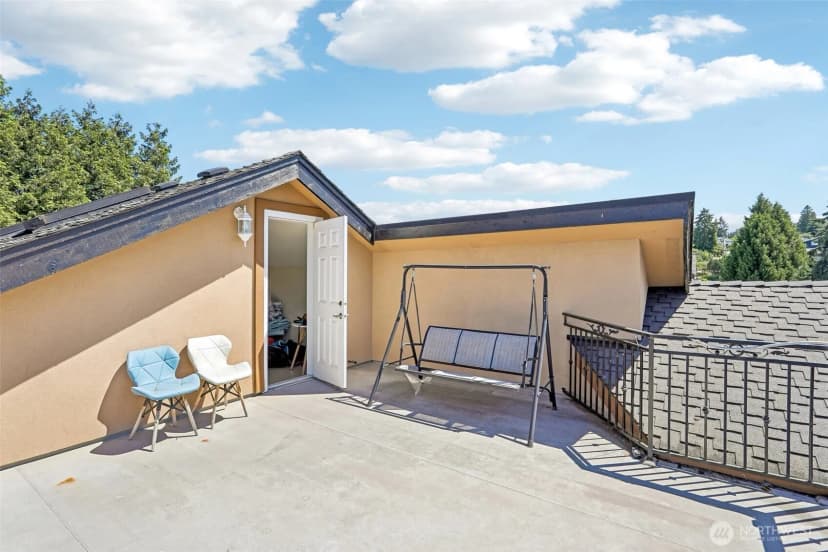 Property photo for 1006 N 28th Place, Renton photo 34
