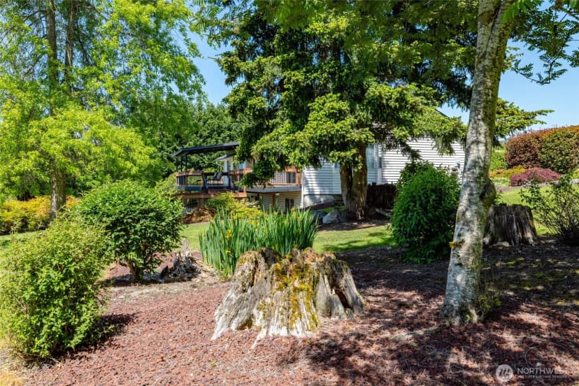 Property photo for 22736 Buchanan Street, Mount Vernon photo 37
