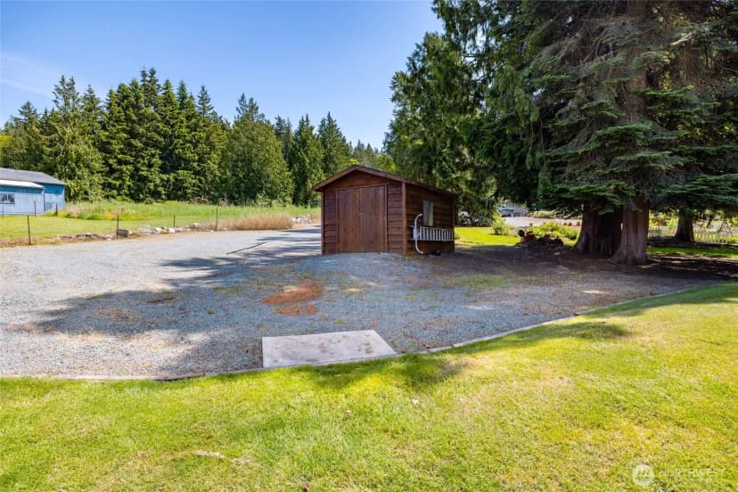 Property photo for 22736 Buchanan Street, Mount Vernon photo 38