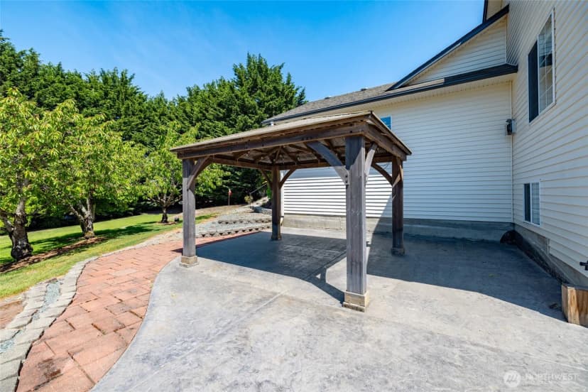 Property photo for 22736 Buchanan Street, Mount Vernon photo 29