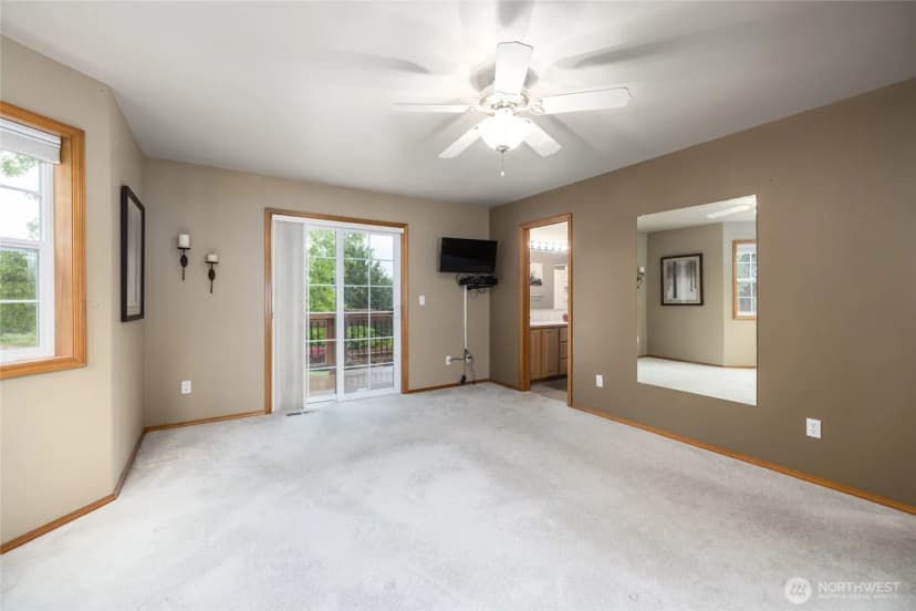 Property photo for 22736 Buchanan Street, Mount Vernon photo 12