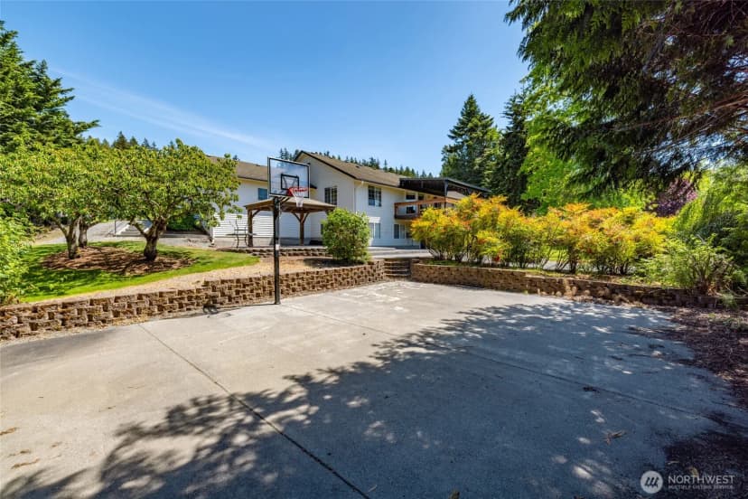 Property photo for 22736 Buchanan Street, Mount Vernon photo 32