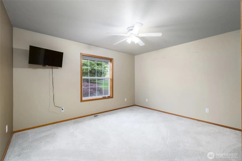 Property photo for 22736 Buchanan Street, Mount Vernon photo 18
