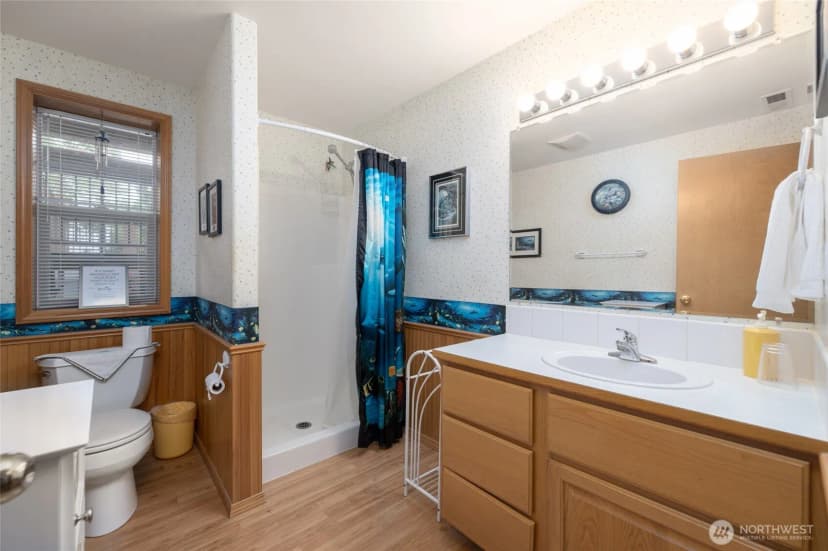 Property photo for 22736 Buchanan Street, Mount Vernon photo 22