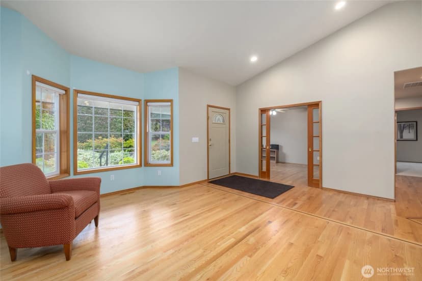 Property photo for 22736 Buchanan Street, Mount Vernon photo 6