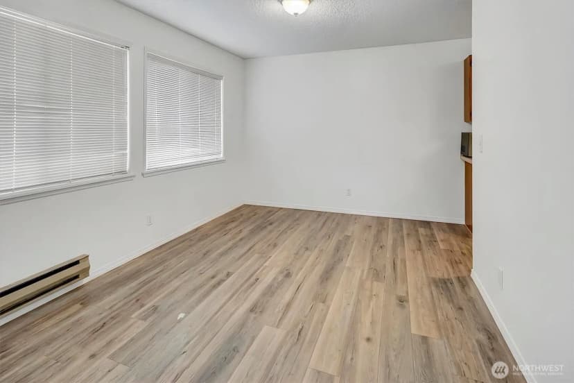 Property photo for 3453 California Avenue Sw, Seattle photo 16