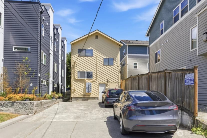 Property photo for 3453 California Avenue Sw, Seattle photo 27