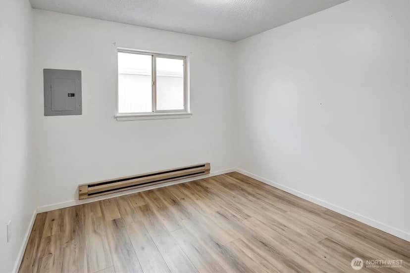 Property photo for 3453 California Avenue Sw, Seattle photo 19