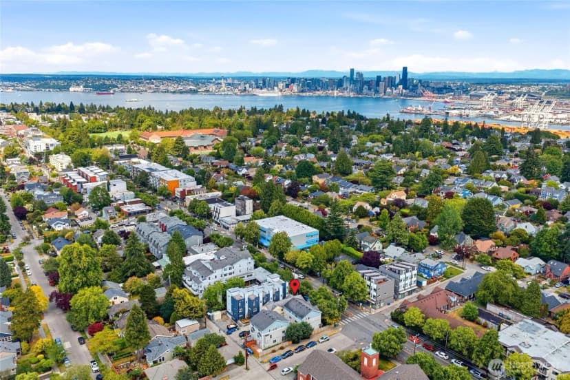 Property photo for 3453 California Avenue Sw, Seattle photo 3