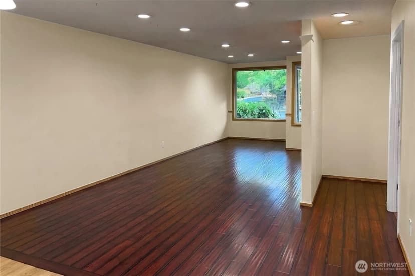 Property photo for 3453 California Avenue Sw, Seattle photo 8