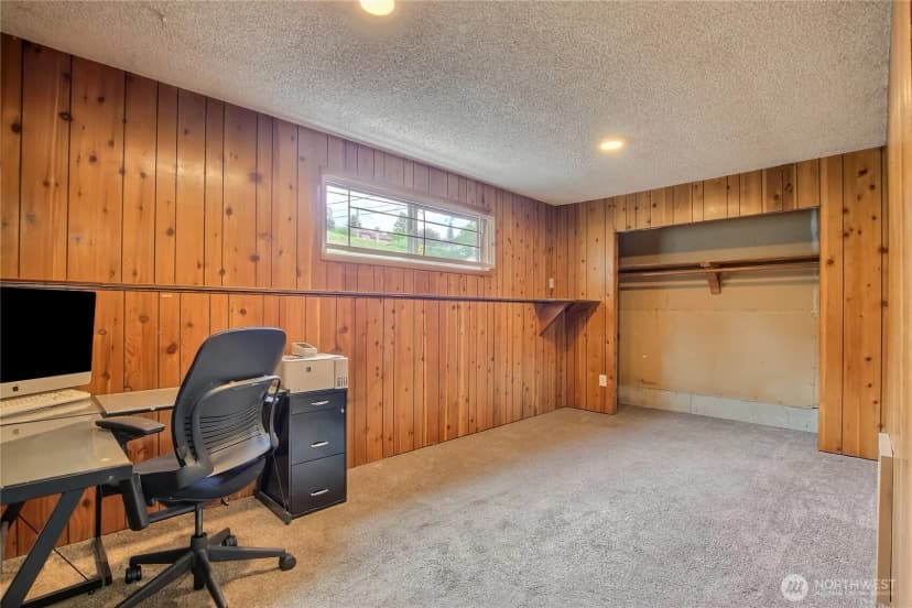 Property photo for 707 Alvord Avenue N, Kent photo 17