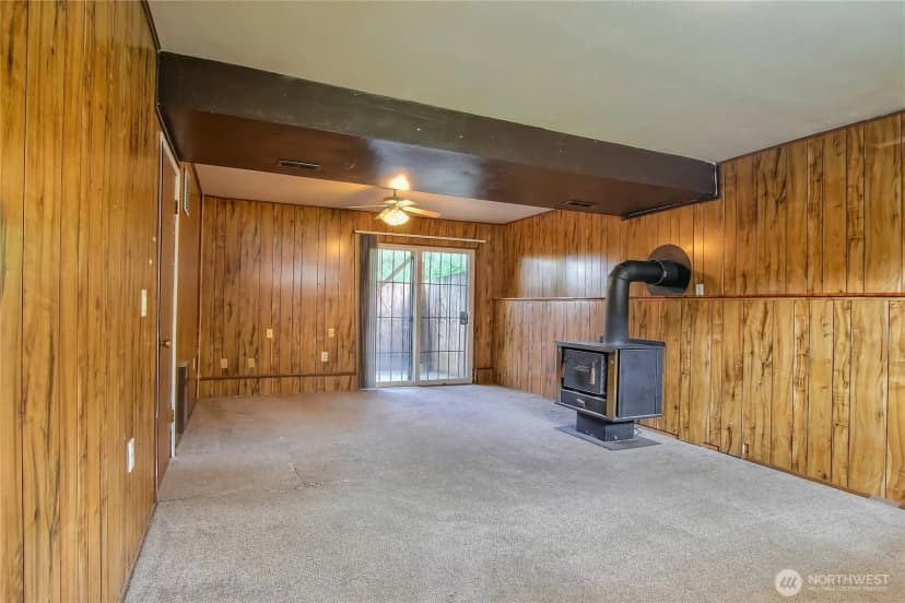 Property photo for 707 Alvord Avenue N, Kent photo 14
