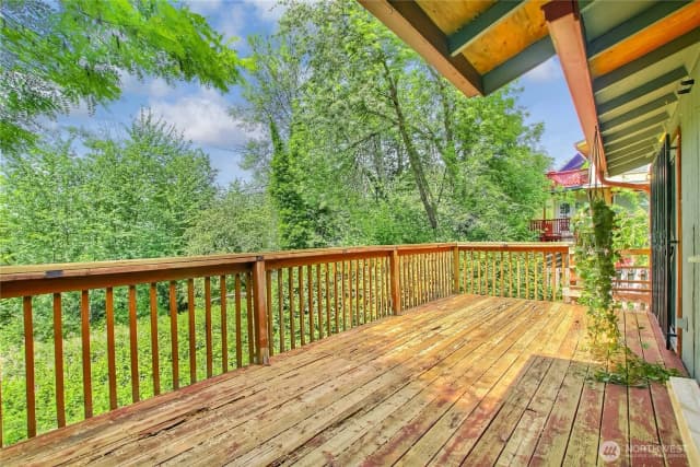 Property photo for 707 Alvord Avenue N, Kent photo 3
