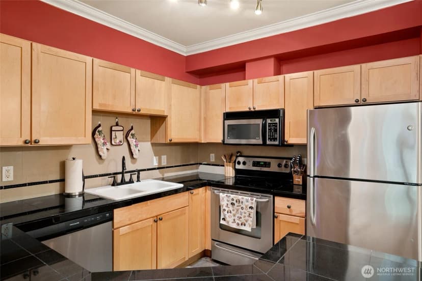 Property photo for 801 Rainier Avenue N #f331, Renton photo 5