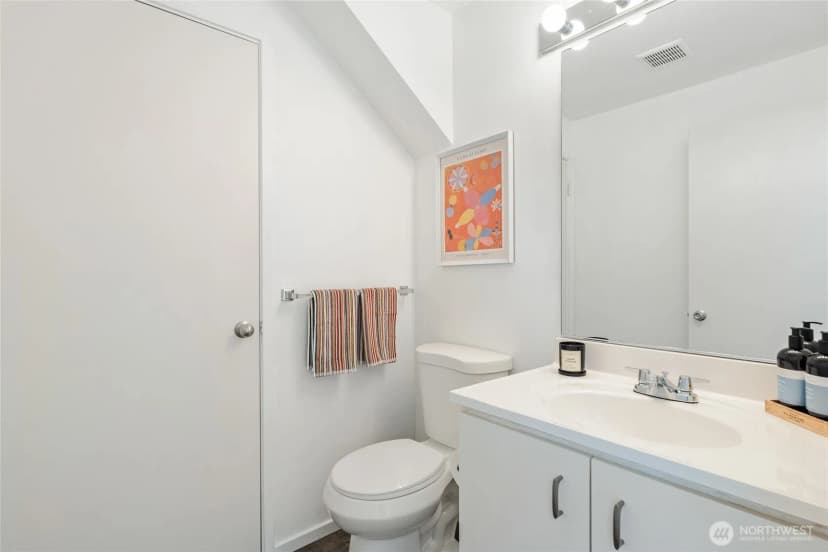 Property photo for 1926 Fairview Avenue E #307, Seattle photo 31
