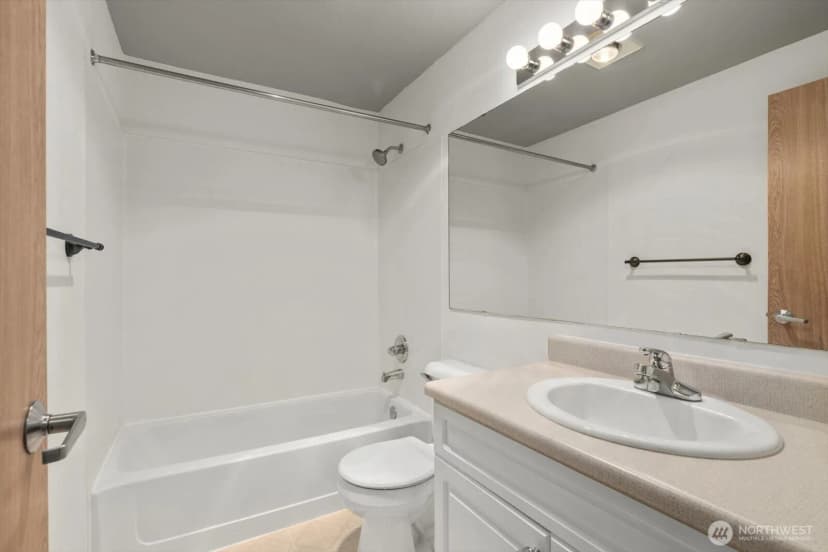 Property photo for 23339 Cedar Way #a-205, Mountlake Terrace photo 18