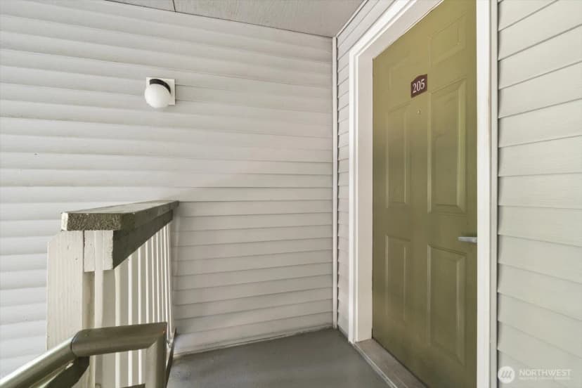 Property photo for 23339 Cedar Way #a-205, Mountlake Terrace photo 3