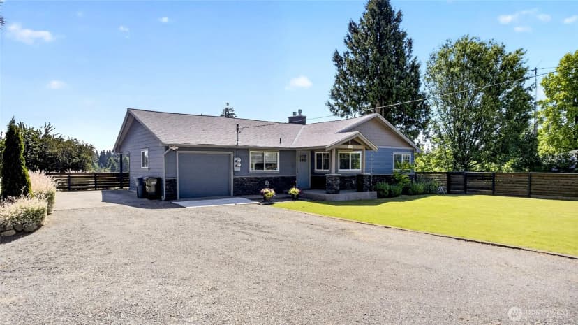 Property photo for 11605 67th Avenue E, Puyallup photo 2