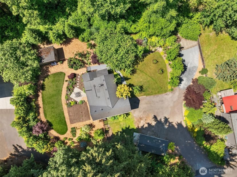 Property photo for 11323 E Riverside Drive, Bothell photo 37