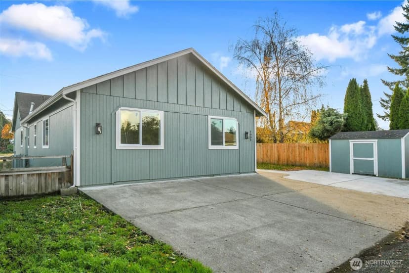Property photo for 1001 8th Avenue Nw, Puyallup photo 29