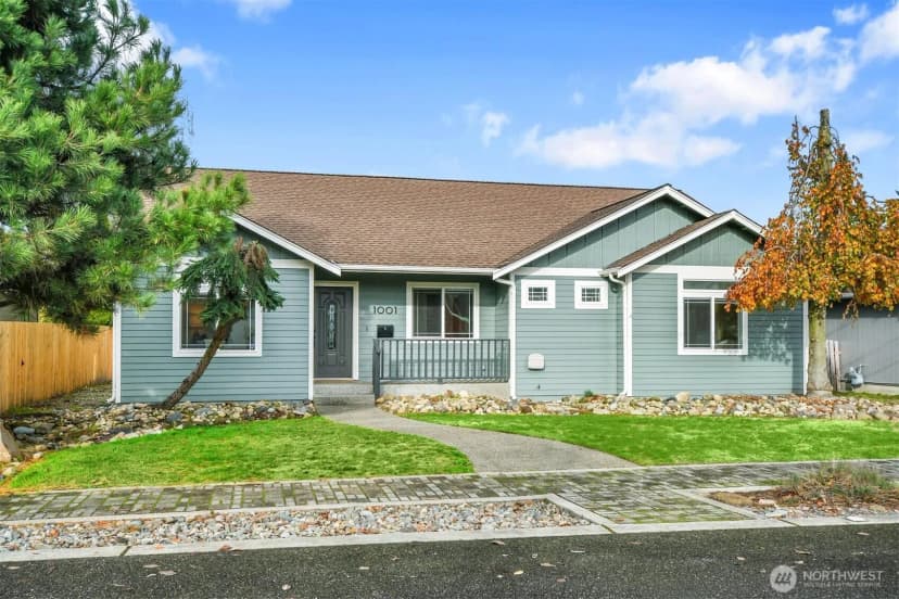 Property photo for 1001 8th Avenue Nw, Puyallup photo 2